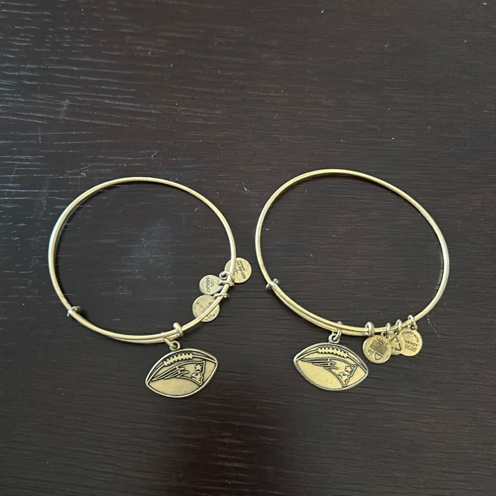 Alex and ani NFL Patriots bracelet